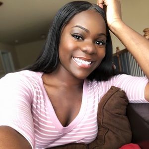 Meet your Posher, Aenea